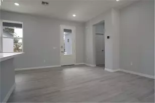 1013 Aston Martin Dr, Sebring, FL 33872 - Photo 9