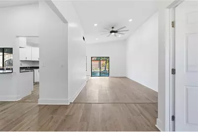 811 E Flag Lane, Kissimmee, FL 34759 - Photo 29