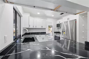 811 E Flag Ln, Kissimmee, FL 34759 - Photo 13