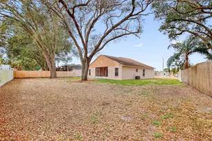 5750 Harbor Isle Blvd, Winter Haven, FL 33884 - Photo 23