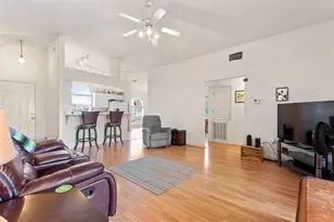 5750 Harbor Isle Blvd, Winter Haven, FL 33884 - Photo 7