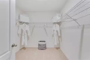 3928 Malawi Trl, Saint Cloud, FL 34772 - Photo 5