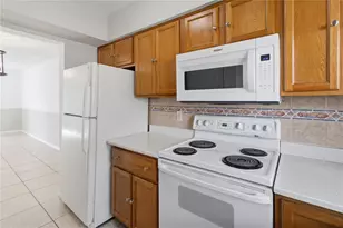 204 Eden Ln, Kissimmee, FL 34743 - Photo 13