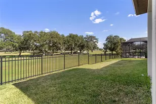 36887 Highland Mdws Ct, Zephyrhills, FL 33542 - Photo 39