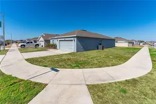 3802 Whitney Wy, Haines City, FL 33844 - Photo 3