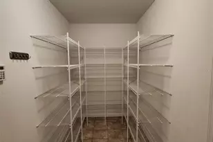 2453 Formax Dr, Orlando, FL 32828 - Photo 9