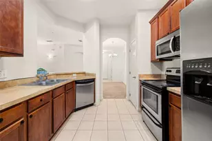 3000 Laurel Park Ln, Kissimmee, FL 34741 - Photo 11
