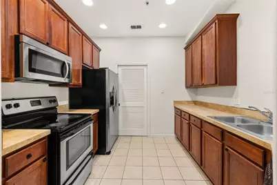 3000 Laurel Park Lane #302, Kissimmee, FL 34741 - Photo 9