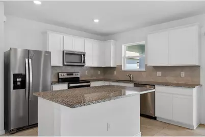 9644 Summers Cay Circle, Thonotosassa, FL 33592 - Photo 13