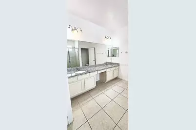 221 Trinity Ridge Circle, Davenport, FL 33897 - Photo 11