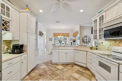 189 Largo Dr, Poinciana, FL 34759 - Photo 11