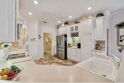 189 Largo Dr, Poinciana, FL 34759 - Photo 15