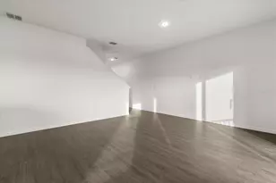 925 Lakefront Village Dr, Clermont, FL 34711 - Photo 11