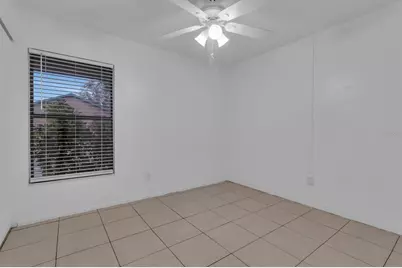 2432 King Oak Court, Saint Cloud, FL 34769 - Photo 17