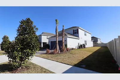 1047 Ladyfish Trail, Saint Cloud, FL 34771 - Photo 5