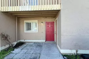 202 Watts Ln, Kissimmee, FL 34743 - Photo 3