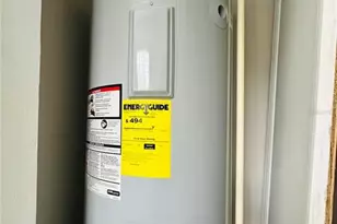 207 Golden Pond Ct, Valrico, FL 33594 - Photo 17