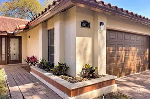 8019 N Madeira Ct, Orlando, FL 32836 - Photo 3