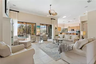 927 San Raphael St, Poinciana, FL 34759 - Photo 9