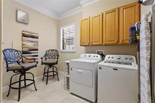 927 San Raphael St, Poinciana, FL 34759 - Photo 29