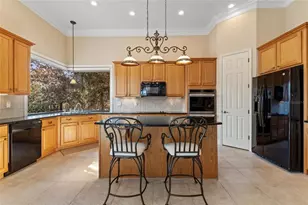 927 San Raphael St, Poinciana, FL 34759 - Photo 13