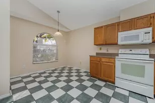 10825 Bellamy Ct, Orlando, FL 32817 - Photo 7