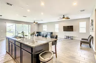 1311 Yorkshire Ct, Davenport, FL 33896 - Photo 9