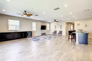 1311 Yorkshire Ct, Davenport, FL 33896 - Photo 15