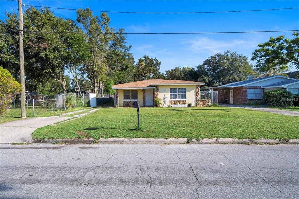 402 Tuscarora St - 402 Tuscarora St, Lakeland, FL 33805 Luxury Property | Jose Angel Pina