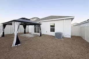 558 Jett Ln, Davenport, FL 33837 - Photo 9