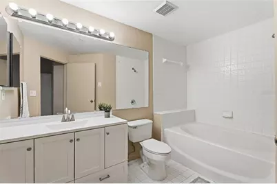 5512 Metrowest Boulevard #201, Orlando, FL 32811 - Photo 13