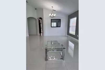 2823 Maguire Drive, Kissimmee, FL 34741 - Photo 3