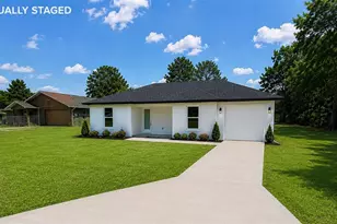 423 Water Rd, Ocala, FL 34472 - Photo 1