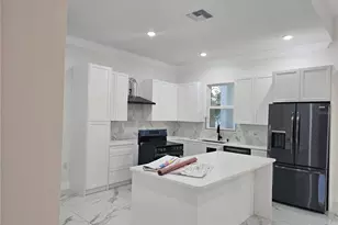 292 Gardenia Rd, Kissimmee, FL 34743 - Photo 5