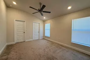 910 Hudson Valley Dr, Kissimmee, FL 34759 - Photo 19