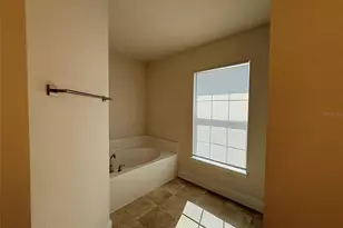 910 Hudson Valley Dr, Kissimmee, FL 34759 - Photo 15