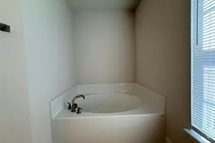 910 Hudson Valley Dr, Kissimmee, FL 34759 - Photo 25