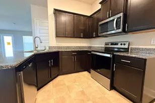 910 Hudson Valley Dr, Kissimmee, FL 34759 - Photo 9
