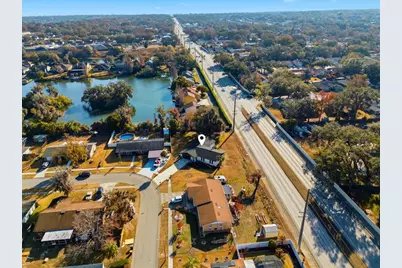 6134 Christina Drive E, Lakeland, FL 33813 - Photo 7
