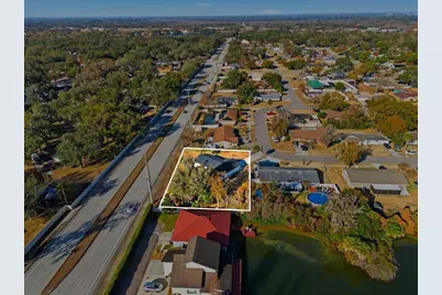 6134 Christina Drive E, Lakeland, FL 33813 - Photo 9