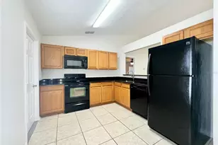 602 Del Aire Ct, Kissimmee, FL 34758 - Photo 3