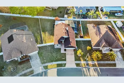 2605 Hawthorne Lane, Kissimmee, FL 34743 - Photo 35