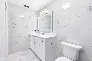 2605 Hawthorne Ln, Kissimmee, FL 34743 - Photo 29