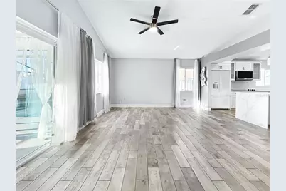 2605 Hawthorne Lane, Kissimmee, FL 34743 - Photo 11