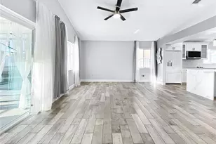 2605 Hawthorne Ln, Kissimmee, FL 34743 - Photo 11