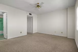 2131 Lakeview Dr, Sebring, FL 33870 - Photo 13