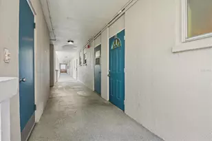 2131 Lakeview Dr, Sebring, FL 33870 - Photo 3