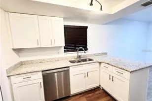 1336 Bramblewood Dr, Lakeland, FL 33811 - Photo 7