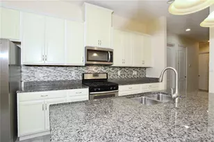 2461 Datura Loop, Saint Cloud, FL 34772 - Photo 9