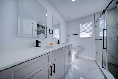 2851 Sweetspire Circle, Kissimmee, FL 34746 - Photo 35